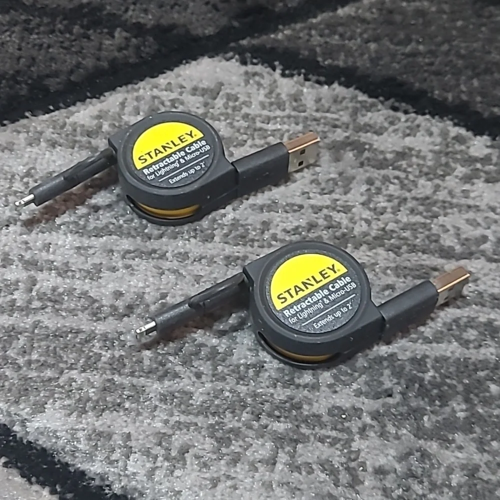 STANLEY RETRACTABLE COMBO CHARGING CABLES FOR LIGHTNING & MICRO-USB PRIC…